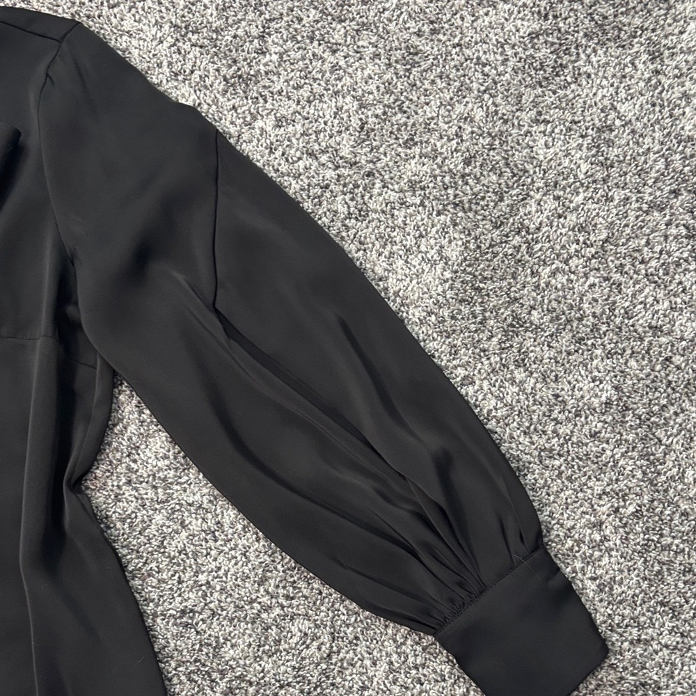 EUC CeCe Tie Neck Button Down Blouse Small - Picture 3 of 6